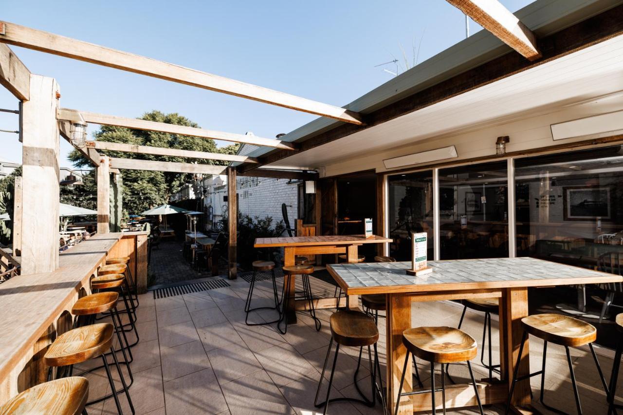 The Richmond Inn Bagian luar foto